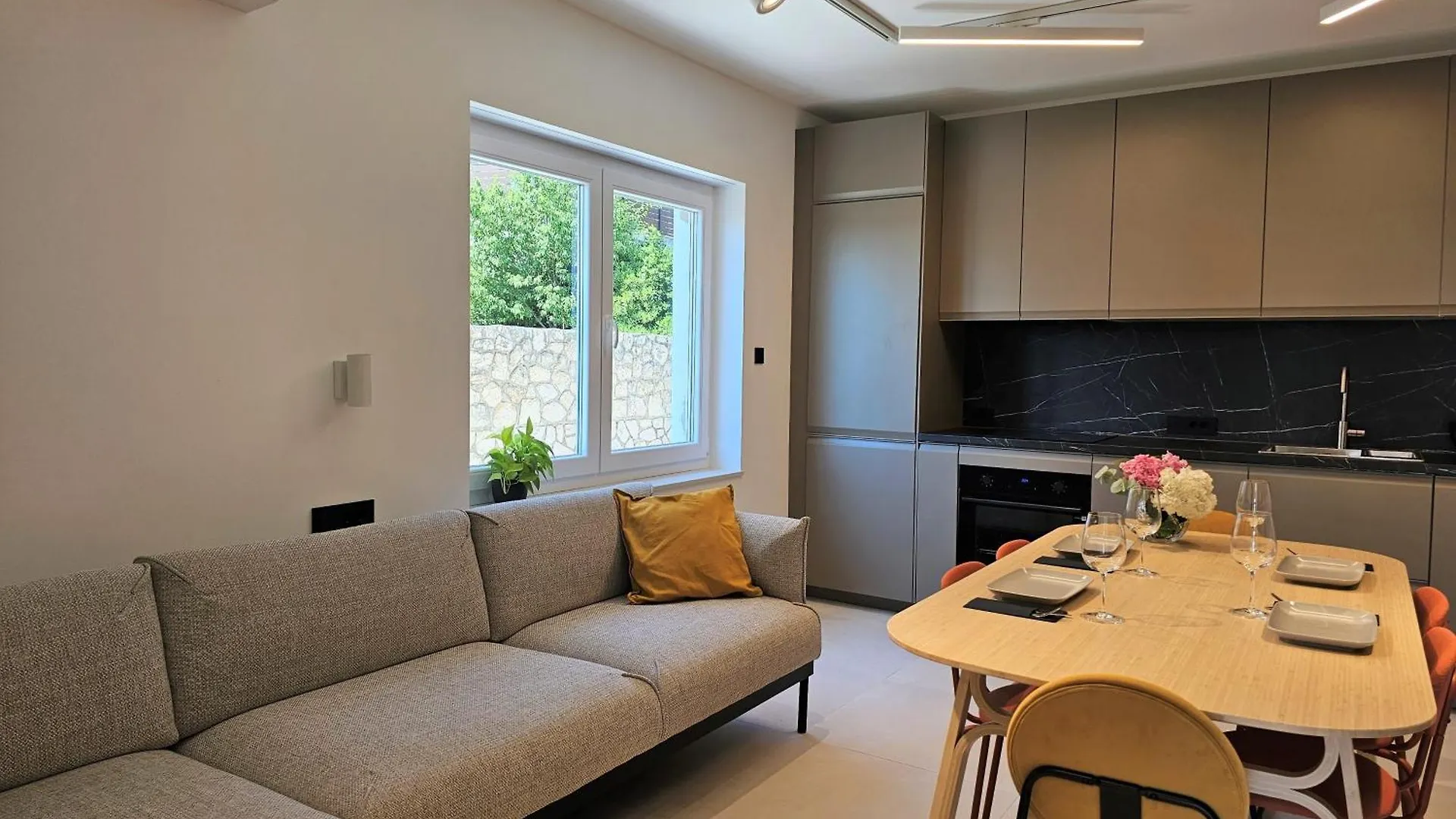 Apartman Crikvenica 32864 - Bojan 0*,
